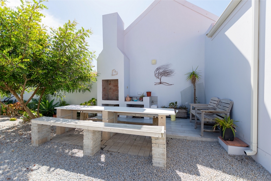 5 Bedroom Property for Sale in Port Owen Western Cape